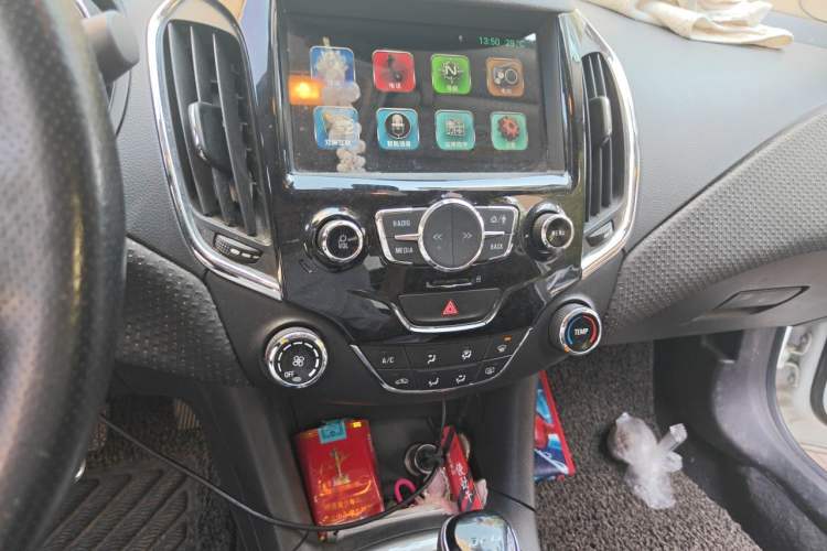Used Chevrolet Cruze 2016 1.5L Automatic Luxury Edition Audio And AC Panel