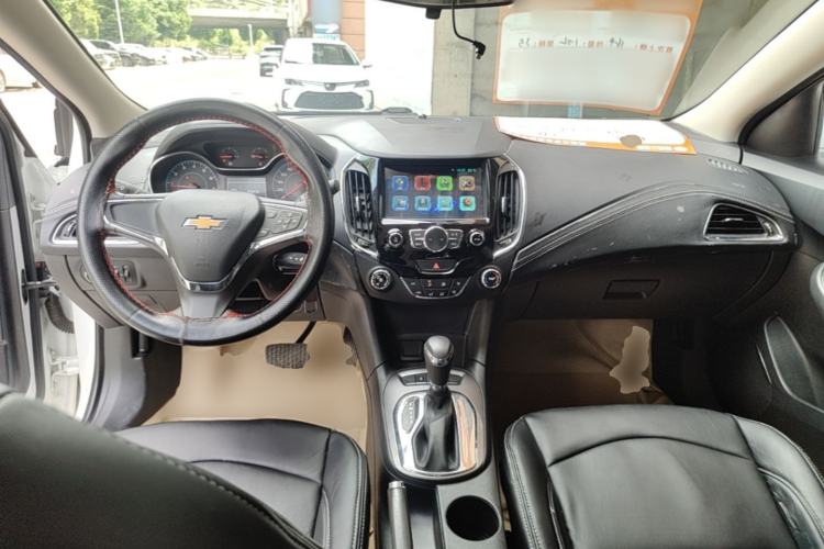 Used Chevrolet Cruze 2016 1.5L Automatic Luxury Edition Center Console