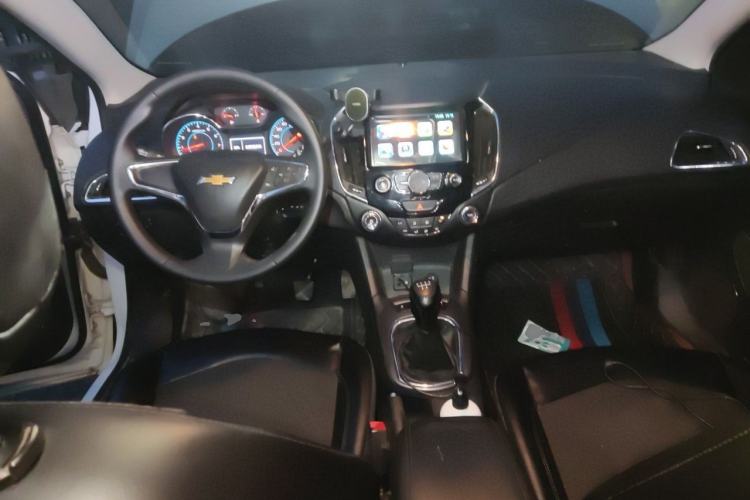 Used Chevrolet Cruze 2016 1.5L Manual Elite Edition Center Console