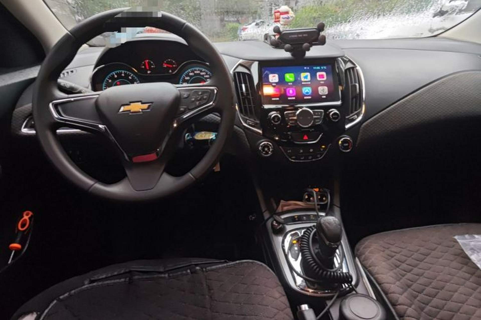 Used Chevrolet Cruze 2016 1.5L Automatic Luxury Edition Center Console
