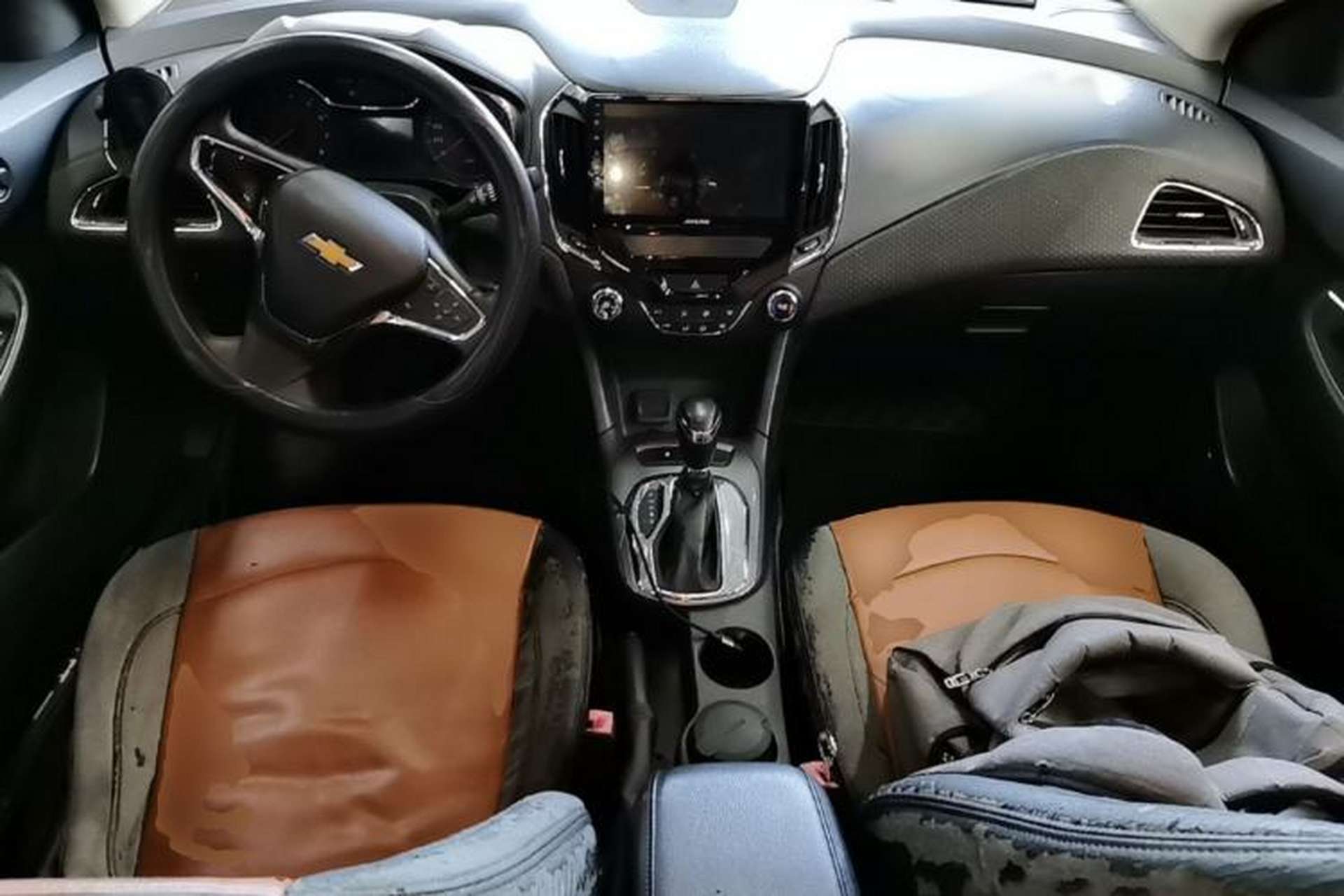 Used Chevrolet Cruze 2016 1.5L Automatic Luxury Edition Center Console