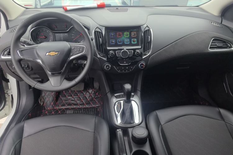 Used Chevrolet Cruze 2016 1.5L Automatic Luxury Edition Center Console