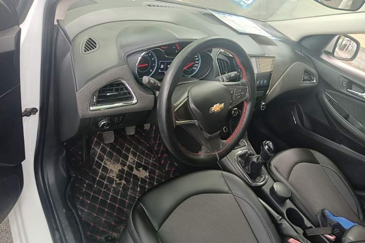 Used Chevrolet Cruze 2016 1.5L Manual Elite Edition Center Console