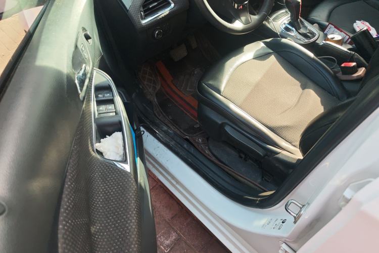 Used Chevrolet Cruze 2016 1.5L Automatic Luxury Edition Driver Seat