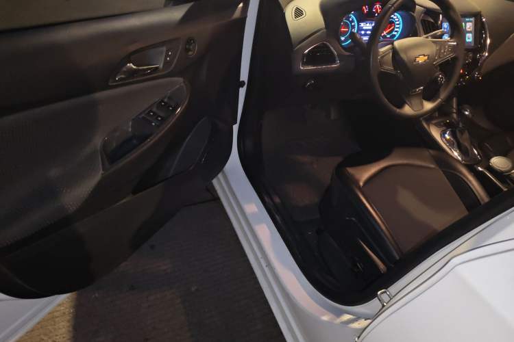 Used Chevrolet Cruze 2016 1.5L Automatic Luxury Edition
