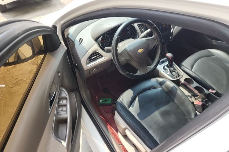 Used Chevrolet Cruze 2016 1.5L Automatic Stylish Sunroof Version Driver Seat