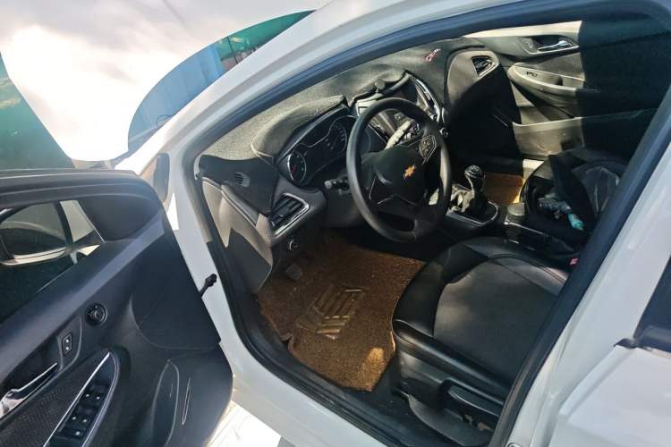 Used Chevrolet Cruze 2016 1.5L Manual Elite Edition Driver Seat