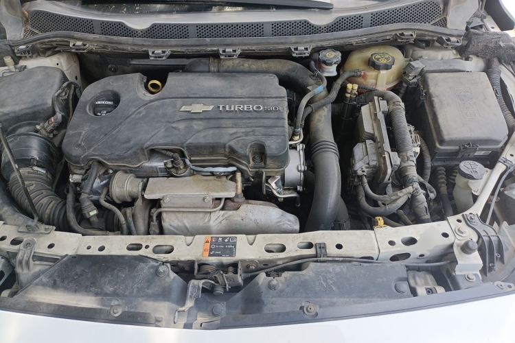 Used Chevrolet Cruze 2016 1.4T DCG Luxury Edition Engine Bay