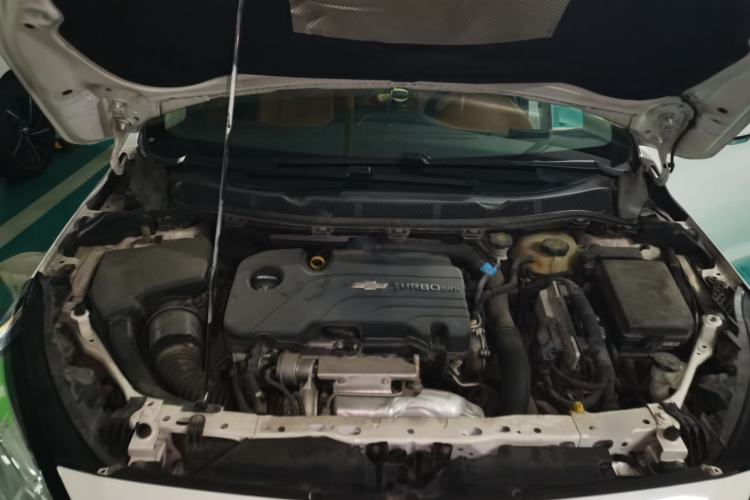 Used Chevrolet Cruze 2016 1.4T DCG Luxury Edition Engine Bay