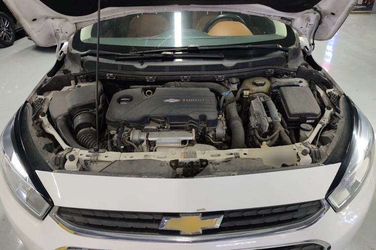 Used Chevrolet Cruze 2016 1.4T DCG Luxury Edition Engine Bay