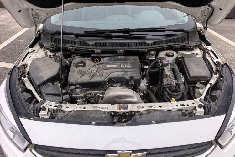 Used Chevrolet Cruze 2016 1.5L Automatic Stylish Sunroof Version Engine Bay