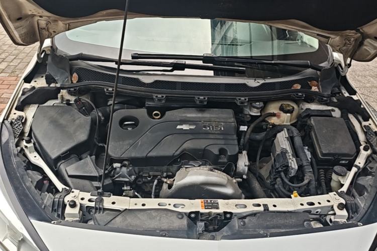 Used Chevrolet Cruze 2016 1.5L Automatic Luxury Edition Engine Bay