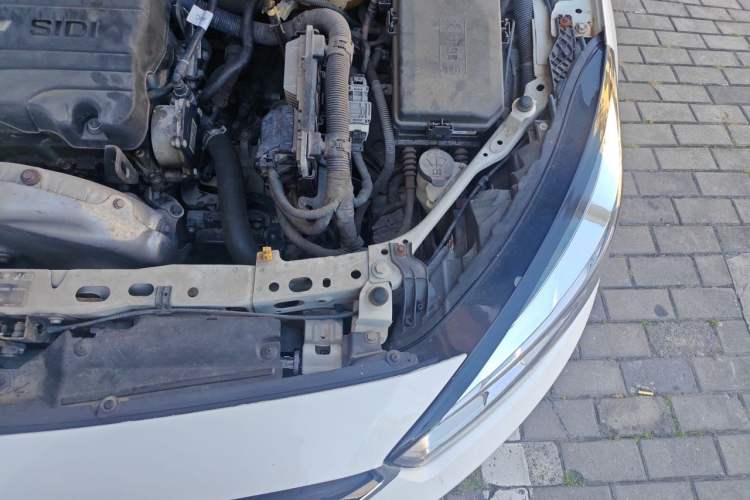 Used Chevrolet Cruze 2016 1.5L Automatic Luxury Edition Engine Bay Left