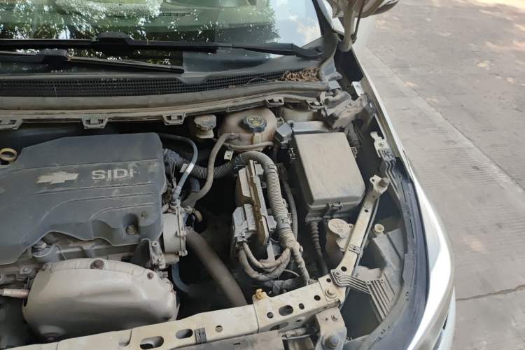 Used Chevrolet Cruze 2016 1.5L Manual Elite Edition Engine Bay Left