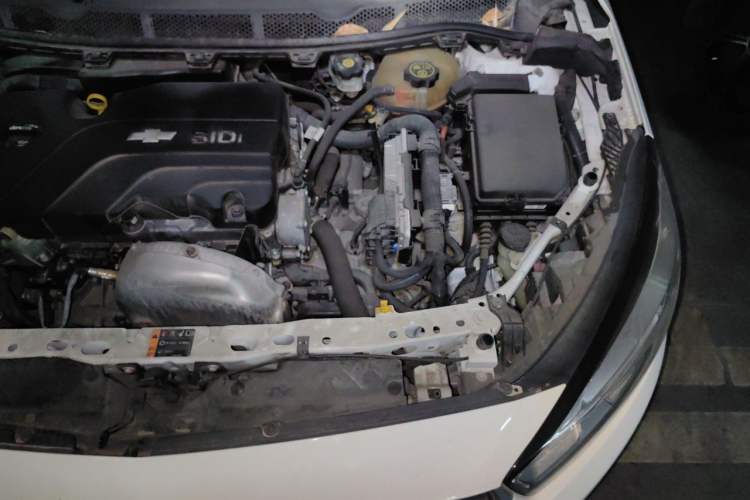 Used Chevrolet Cruze 2016 1.5L Automatic Luxury Edition Engine Bay Left