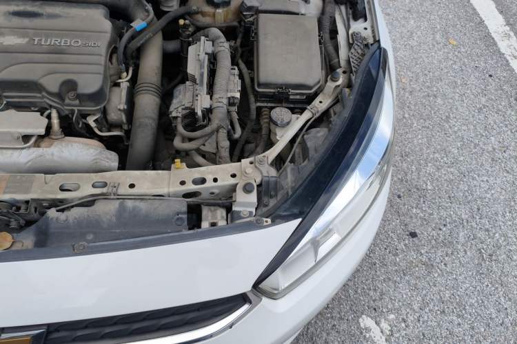 Used Chevrolet Cruze 2016 1.4T DCG Luxury Edition Engine Bay Left