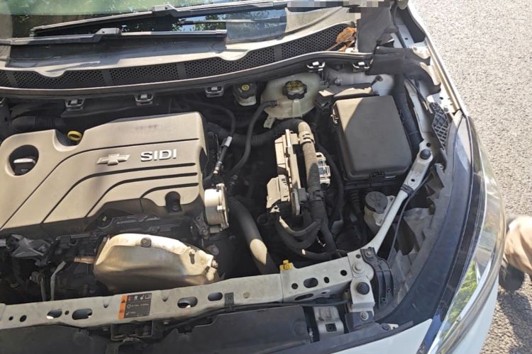 Used Chevrolet Cruze 2016 1.5L Manual Elite Edition Engine Bay Left