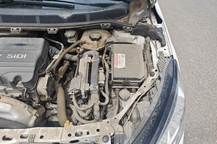 Used Chevrolet Cruze 2016 1.5L Automatic Luxury Edition Engine Bay Left