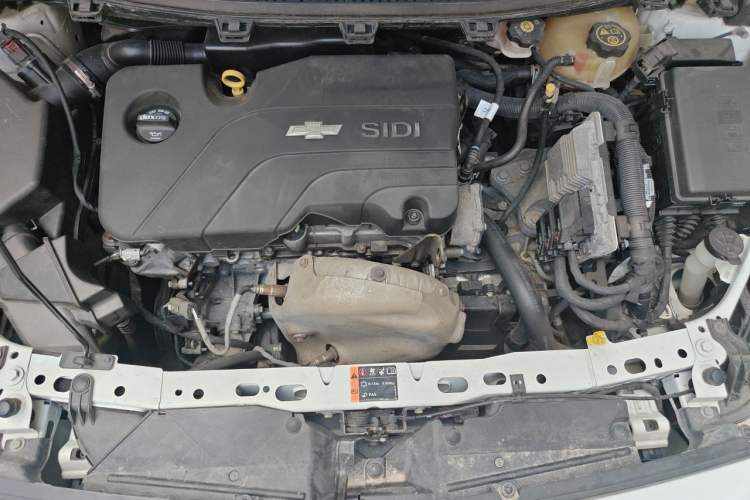 Used Chevrolet Cruze 2016 1.5L Automatic Stylish Sunroof Version Engine Bay