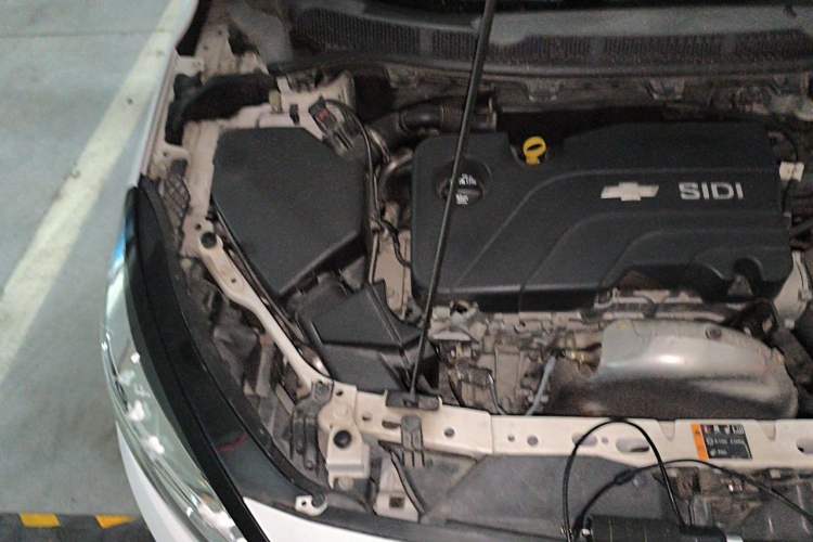 Used Chevrolet Cruze 2016 1.5L Manual Elite Edition Engine Bay Right