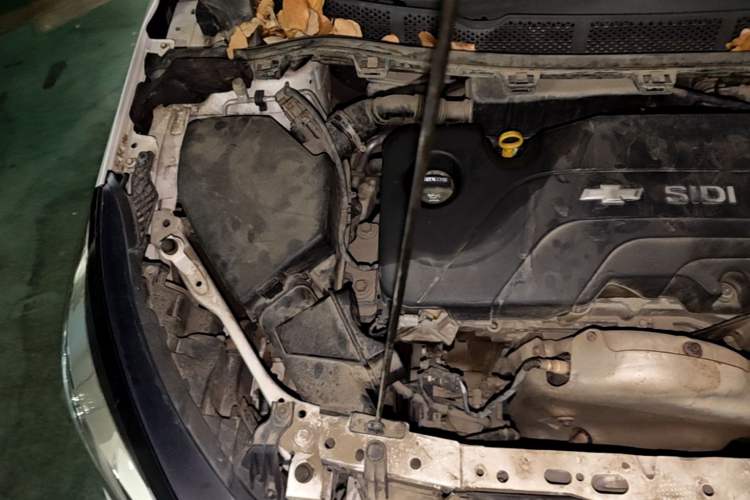 Used Chevrolet Cruze 2016 1.5L Manual Elite Edition Engine Bay Right