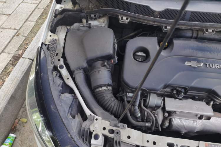 Used Chevrolet Cruze 2016 1.4T DCG Luxury Edition Engine Bay Right