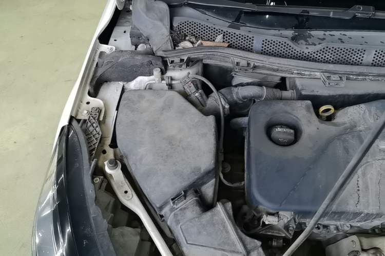 Used Chevrolet Cruze 2016 1.5L Automatic Luxury Edition Engine Bay Right