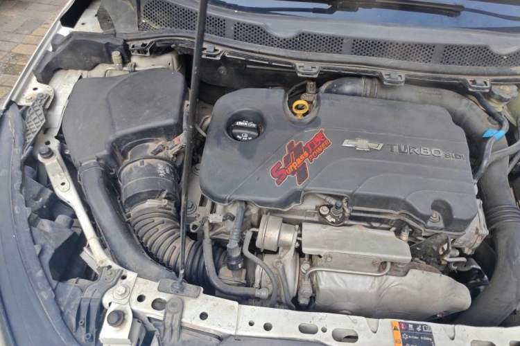 Used Chevrolet Cruze 2016 1.4T DCG Luxury Edition Engine Bay Right