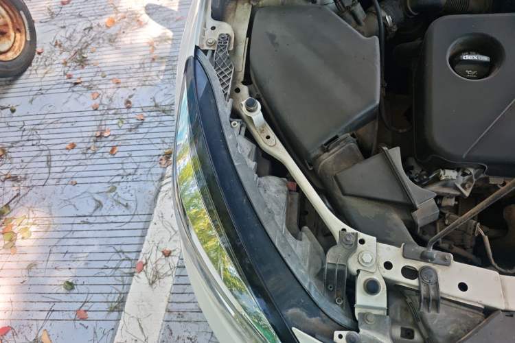 Used Chevrolet Cruze 2016 1.5L Manual Elite Edition Engine Bay Right