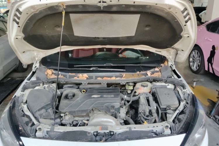 Used Chevrolet Cruze 2016 1.5L Manual Elite Edition Engine Bay