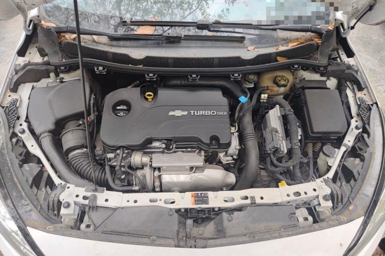 Used Chevrolet Cruze 2016 1.4T DCG Luxury Edition Engine Bay