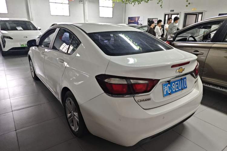 Used Chevrolet Cruze 2016 1.5L Automatic Luxury Edition Exterior 2
