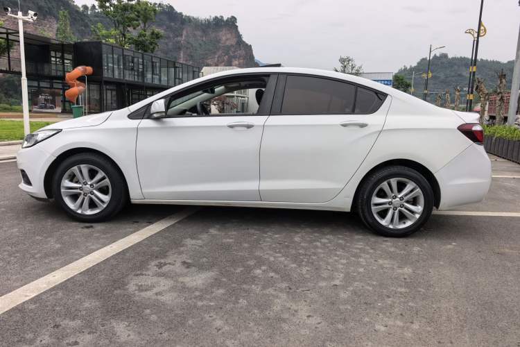 Used Chevrolet Cruze 2016 1.5L Automatic Stylish Sunroof Version Exterior 3