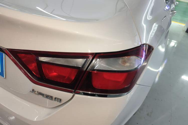 Used Chevrolet Cruze 2016 1.5L Automatic Luxury Edition Exterior 3