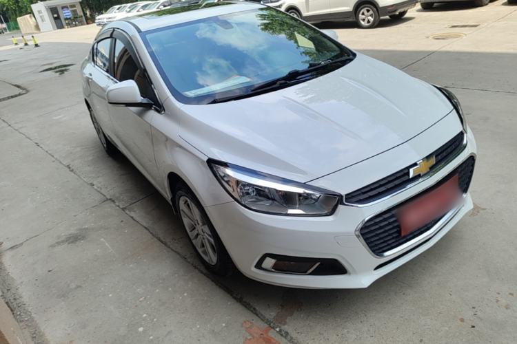 Used Chevrolet Cruze 2016 1.5L Automatic Luxury Edition Front Right 45 Deg