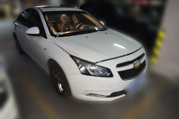 Used Chevrolet Cruze 2016 1.5L Automatic Stylish Sunroof Version Front Right 45 Deg