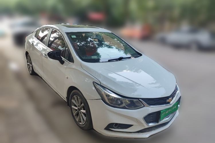 Used Chevrolet Cruze 2016 1.5L Manual Elite Edition Front Right 45 Deg