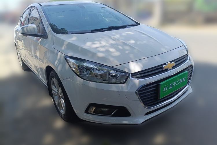 Used Chevrolet Cruze 2016 1.4T DCG Luxury Edition Front Right 45 Deg
