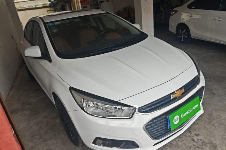 Used Chevrolet Cruze 2016 1.4T DCG Luxury Edition Front Right 45 Deg