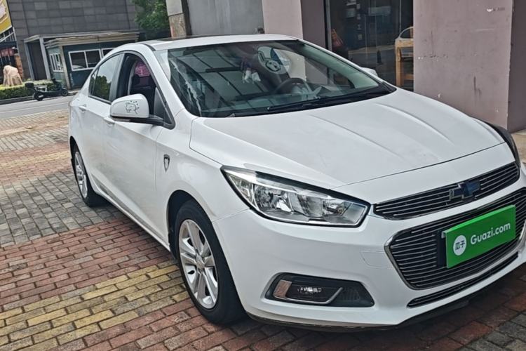 Used Chevrolet Cruze 2016 1.5L Automatic Luxury Edition Front Right 45 Deg