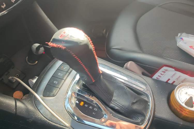 Used Chevrolet Cruze 2016 1.5L Automatic Luxury Edition Gear Lever