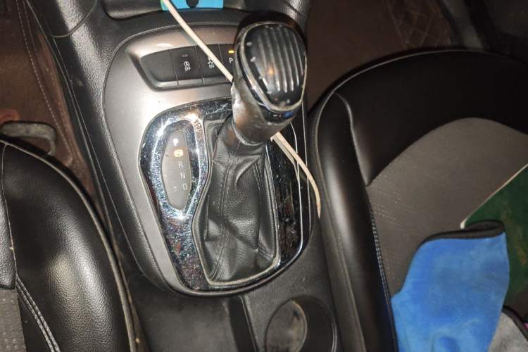 Used Chevrolet Cruze 2016 1.5L Automatic Luxury Edition Gear Lever