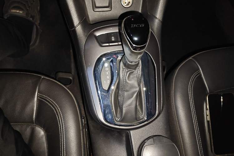 Used Chevrolet Cruze 2016 1.4T DCG Luxury Edition Gear Lever