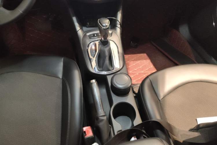 Used Chevrolet Cruze 2016 1.5L Automatic Luxury Edition Gear Lever