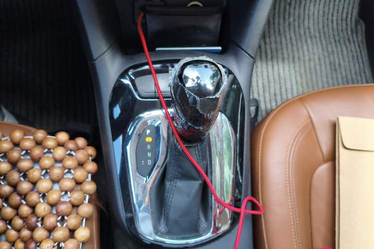 Used Chevrolet Cruze 2016 1.4T DCG Luxury Edition Gear Lever