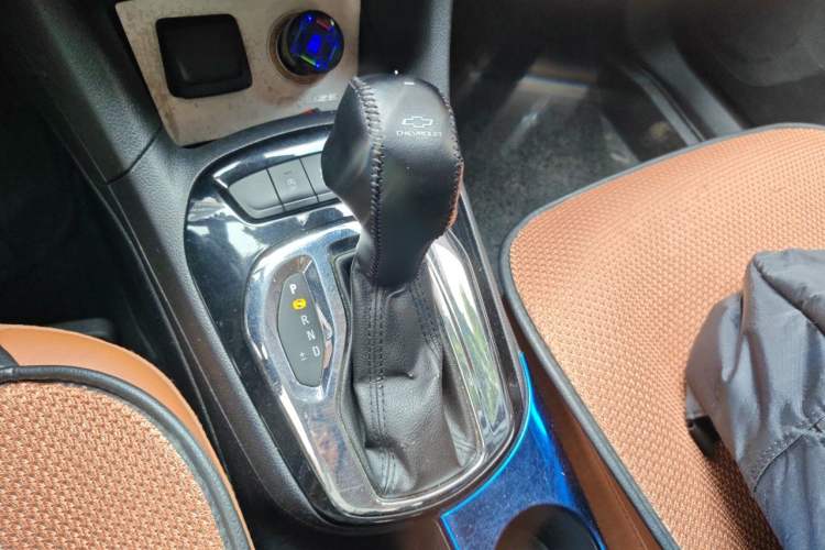 Used Chevrolet Cruze 2016 1.4T DCG Luxury Edition Gear Lever