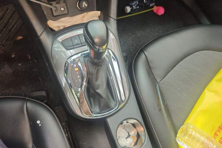 Used Chevrolet Cruze 2016 1.5L Automatic Luxury Edition Gear Lever
