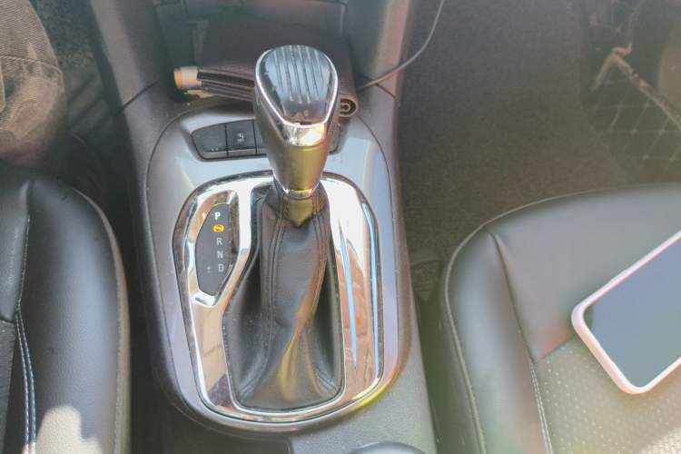 Used Chevrolet Cruze 2016 1.5L Automatic Luxury Edition Gear Lever