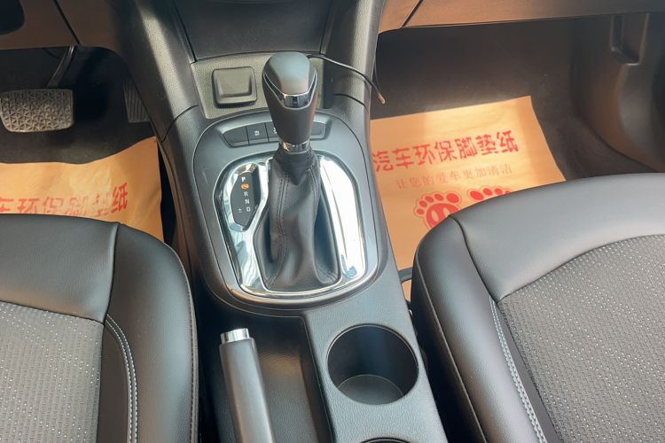 Used Chevrolet Cruze 2016 1.5L Automatic Luxury Edition Gear Lever