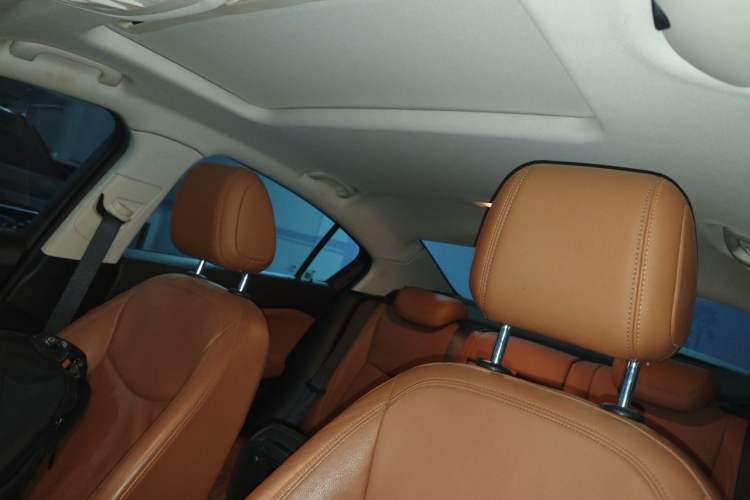 Used Chevrolet Cruze 2016 1.4T DCG Luxury Edition Headliner